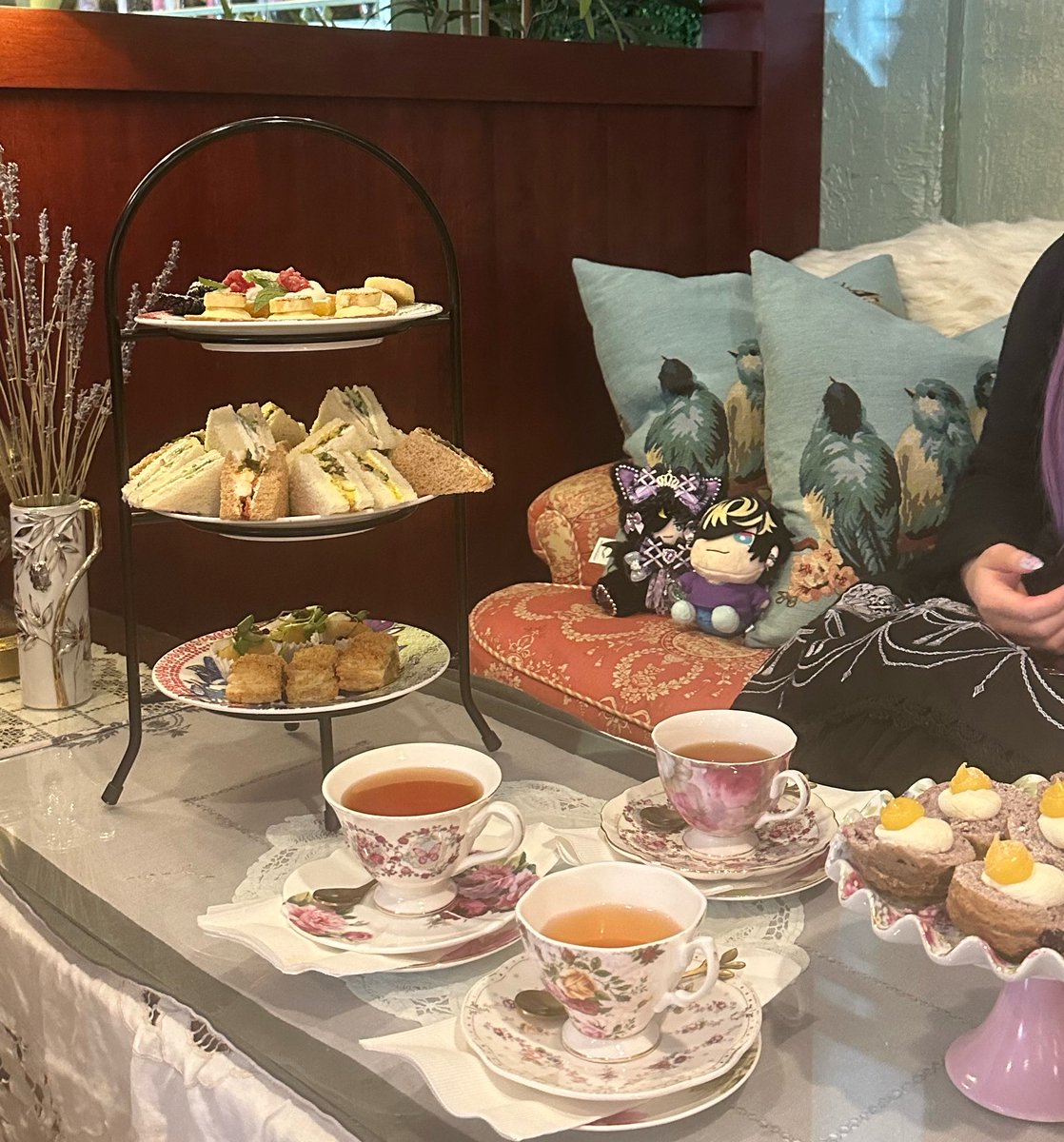 champouf's tweet photo. went to afternoon tea https://t.co/Jhts3YLgA0