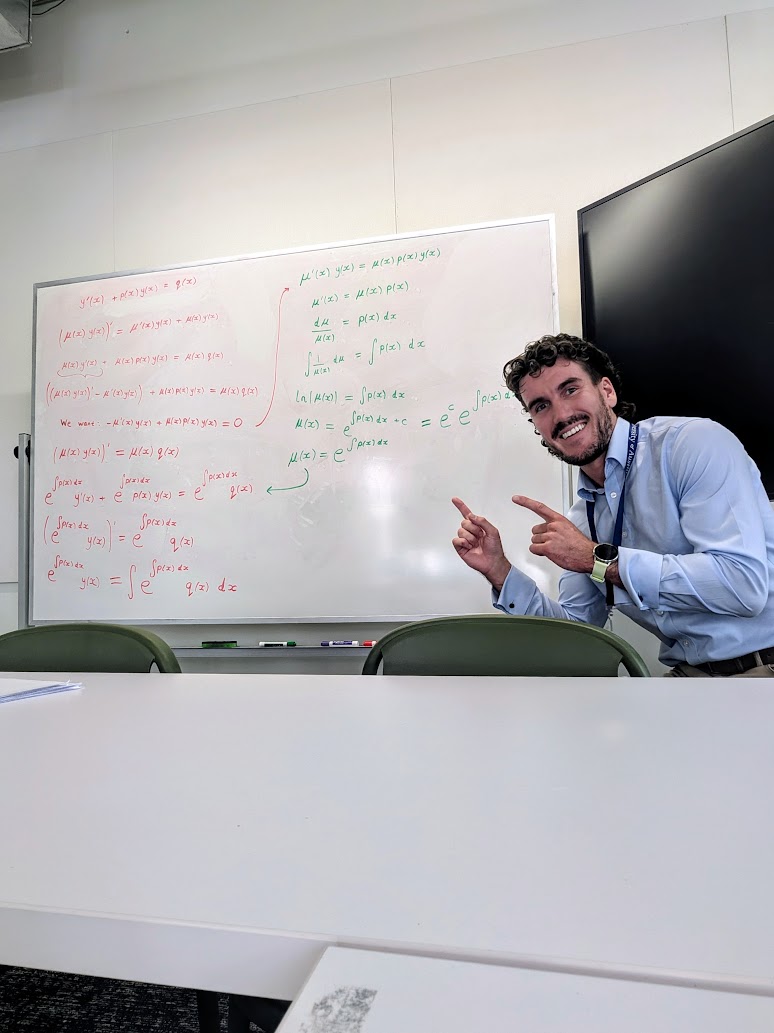 TheDiractionary's tweet photo. Some highlights from the first few weeks of fall semester at @uaustinorg https://t.co/vKIwJCp1p8