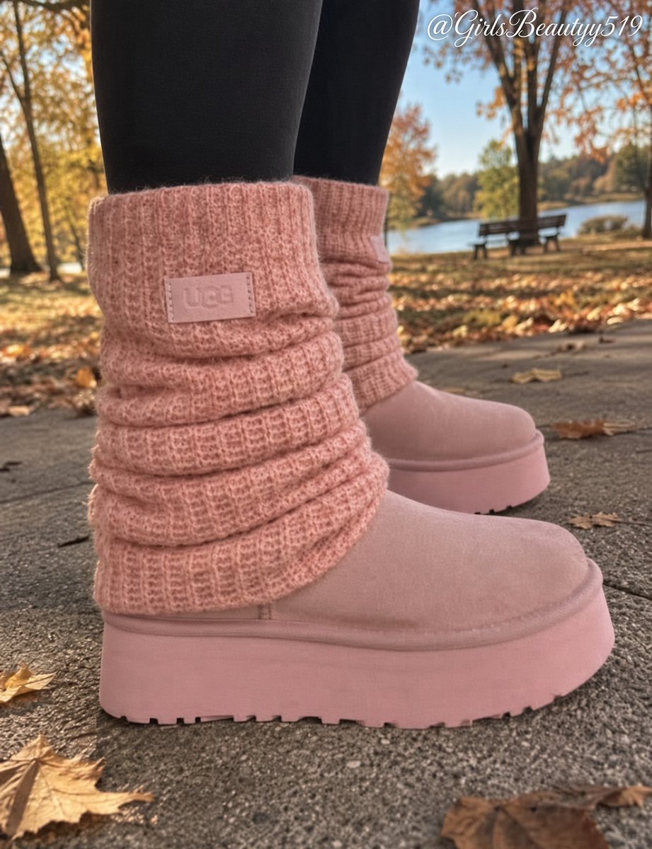 GirlsBeautyy519's tweet photo. okay but how is anyone supposed to pick ONE color?! 🍁🍂 ugg really did the damn thing for autumn

i want erry pair 😭😍 https://t.co/EJerWNIKtr