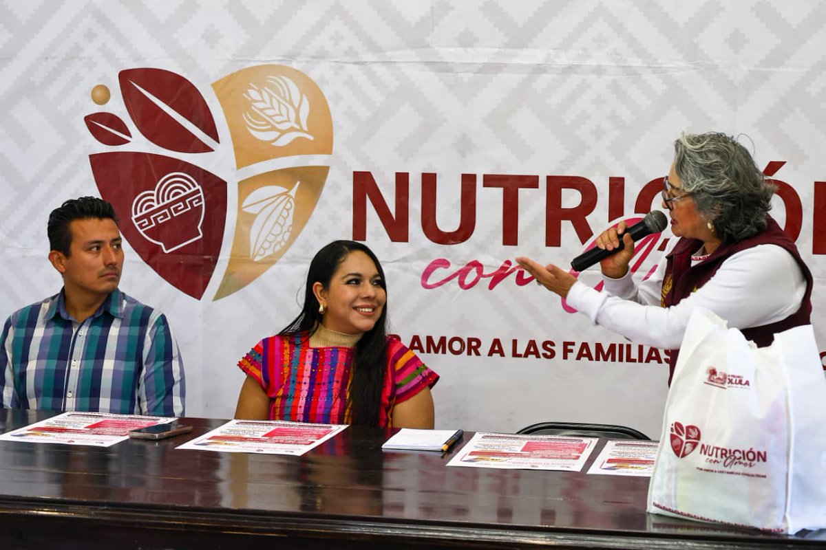 TodoCholulaMX's tweet photo. ❤️ Nutrición con Amor apoyará a 1,000 familias cholultecas en situación de vulnerabilidad.
📅 Registro: 29 y 30 de septiembre; 1, 2, 5 y 6 de octubre
🕘9:00–15:00 h
📍DIF Municipal, Av. Vicente Guerrero 107, San Cristóbal Tepontla.
Lleva tu documentación completa. ¡Cupo limitado! https://t.co/NOVyhYZpjg
