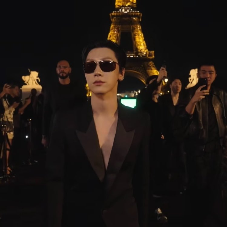 ChittaBrrr's tweet photo. โอ้ยพี่ เท่อ่ะ หนูรักพี่ที่สุดในโลก

TEN AT SAINT LAURENT SUMMER27 #TENforYSLPFW27 #Saintlaurentxten https://t.co/Iaofsnt2uw