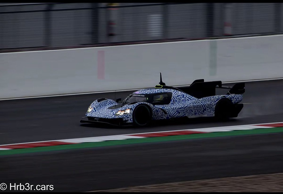 Lucaswhit3's tweet photo. Ford LMDH - Silverstone testing https://t.co/y6C9Igjafb