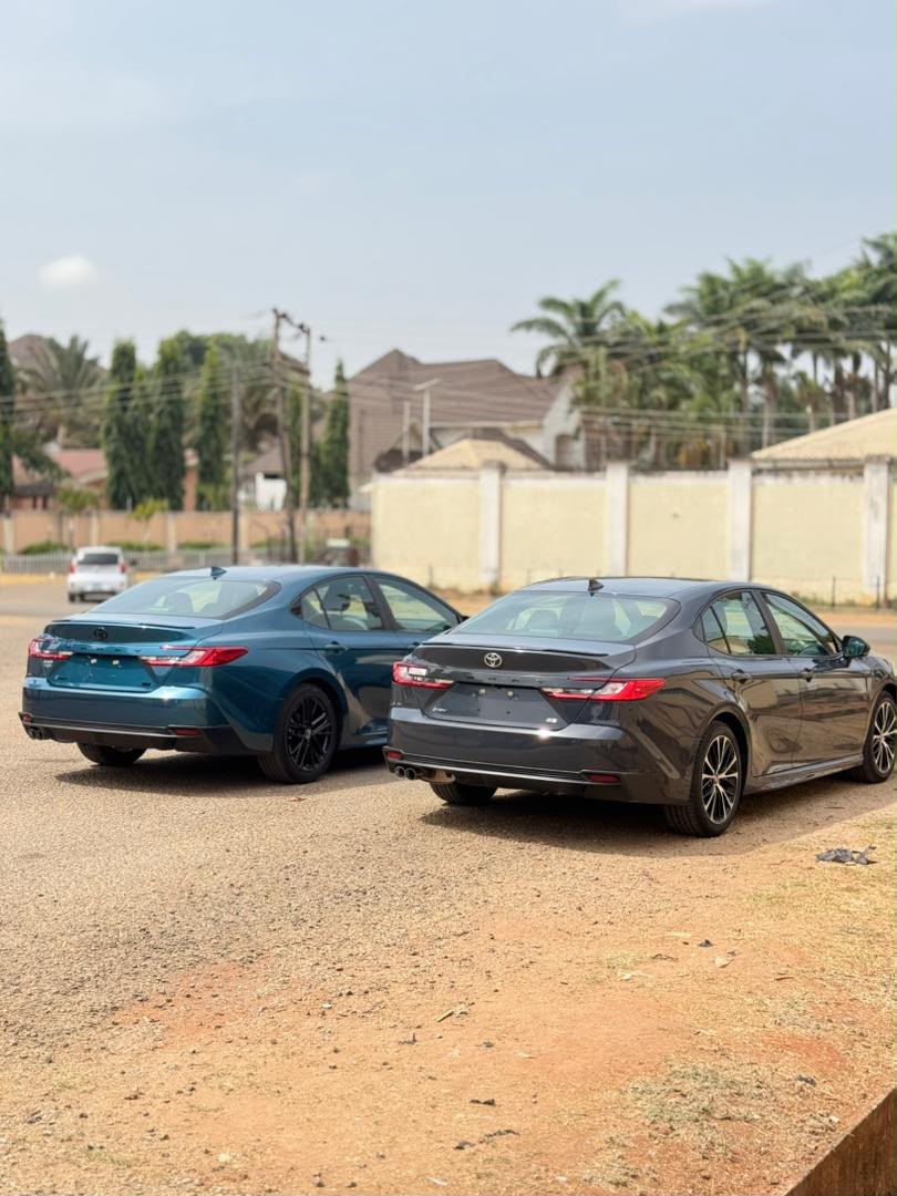 FRIDAYYv9's tweet photo. 🔥 MAD DISTRESS!! - 2 UNITS 🔥
Brand New 2025 Camry
Original Duty | Full Duty Paid
📍 Abuja - Car With Me Direct
💰 59M per 1 | 118M for 2 - LAST https://t.co/Z0cBq4r2jO
