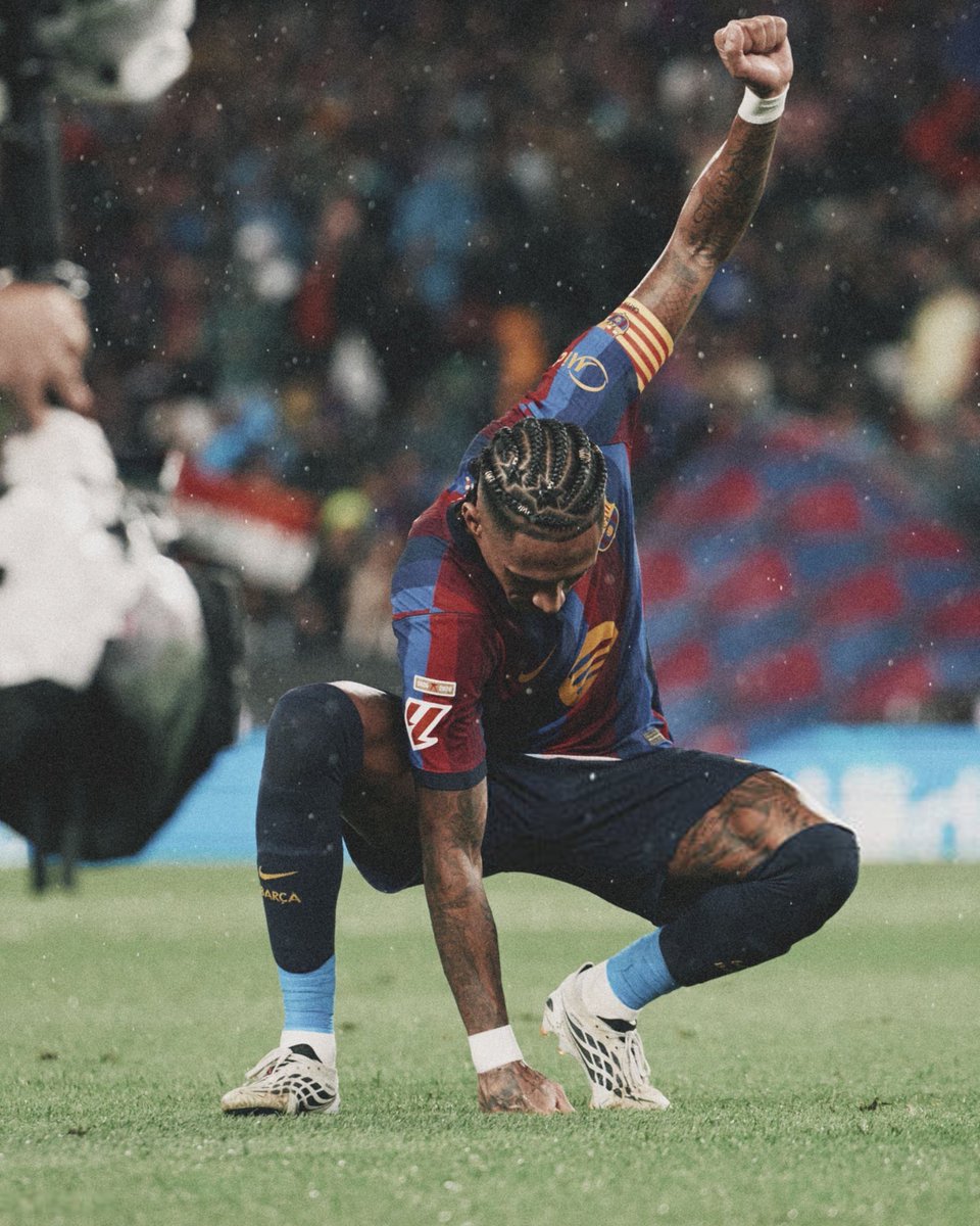 VisionBlaugrana's tweet photo. 🚨🚨 RAPHINHA ÉLU MEILLEUR JOUEUR DU MOIS DE SEPTEMBRE EN LIGA !

DEUXIÈME FOIS DE SUITE APRES AOÛT. 

🏆🏆 https://t.co/fY69YE34tH