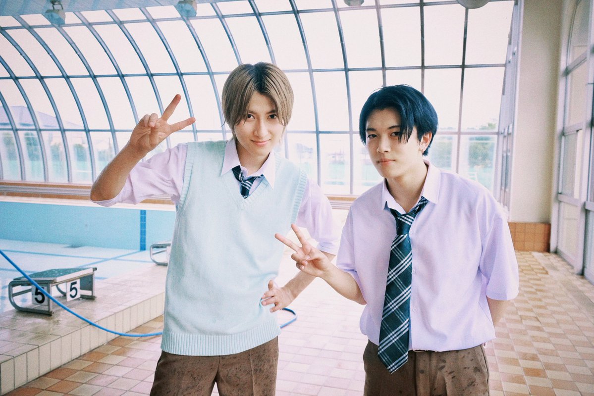 sekigae_drama's tweet photo. 📷💭︎｜第8話 オフショット

水浴びシーンにて…
ちゃんと浴びてました🎐

┈┈┈┈┈┈┈┈┈┈┈┈┈┈┈
🔗 FODでは先行配信中☀️
https://t.co/FmReTSBgqn

🔗 TVer見逃し配信はこちら🌟
https://t.co/pDSXlDkrdr
┈┈┈┈┈┈┈┈┈┈┈┈┈┈┈
Tver配信終了まであと2日…💭

#セキスキ #SEKISUKI  #元之介
#平本健 ( #DXTEEN )
#飯島颯 ( #SUPERDRAGON )