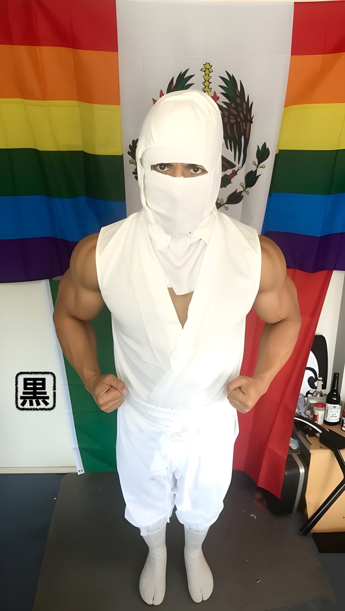 MexiNinjaBoi's tweet photo. (SET 19)
-
ONCE AGAIN, the White Ninja (ME) With sleeveless tops and white cloth gauntlets. (small, but alittle pointless to post but noticeable differenceπ
).πͺπ½π₯·π½πππ²
-
#whiteninja #martialarts #martialart #tabi #tabiboot #ninjashoes #martialartlifestyle #mexicano #gayman #muscle #muscles #musclesflex #mexicano