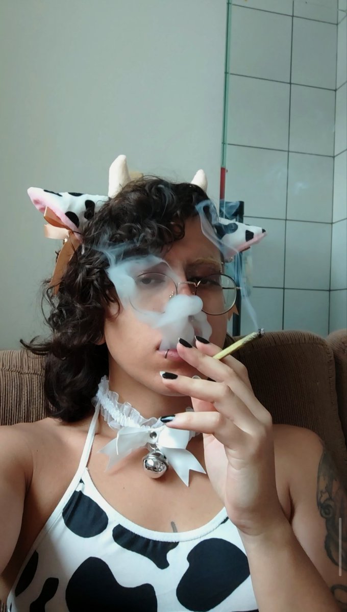 Dani_transx's tweet photo. Travinha sapatona de vaquinha passando no seu feed https://t.co/Hb5EYy0Wtm