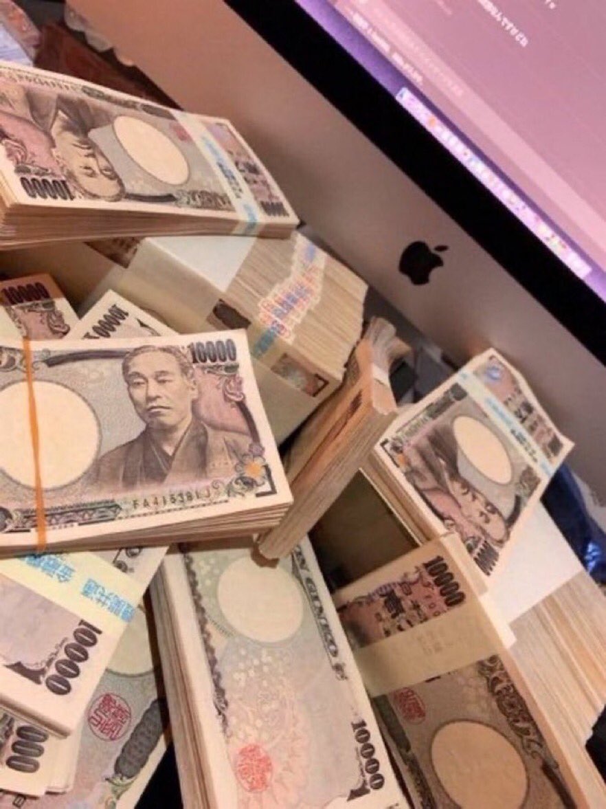 Rubyolso4a's tweet photo. もし今日、500万円もらえたら何に使う？🤔💴

① 借金を返す
② 投資する
③ 人生をもっと良くするために使う https://t.co/IdMo3wfl6U