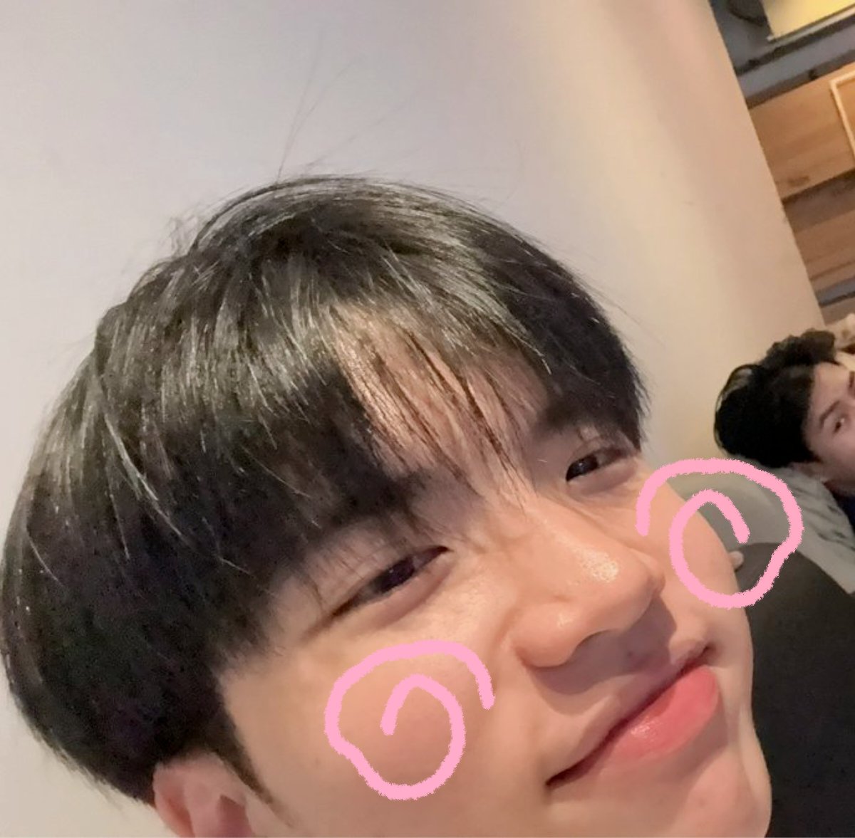 everthingsblu's tweet photo. Bingung https://t.co/ZBZSrY9yB7
