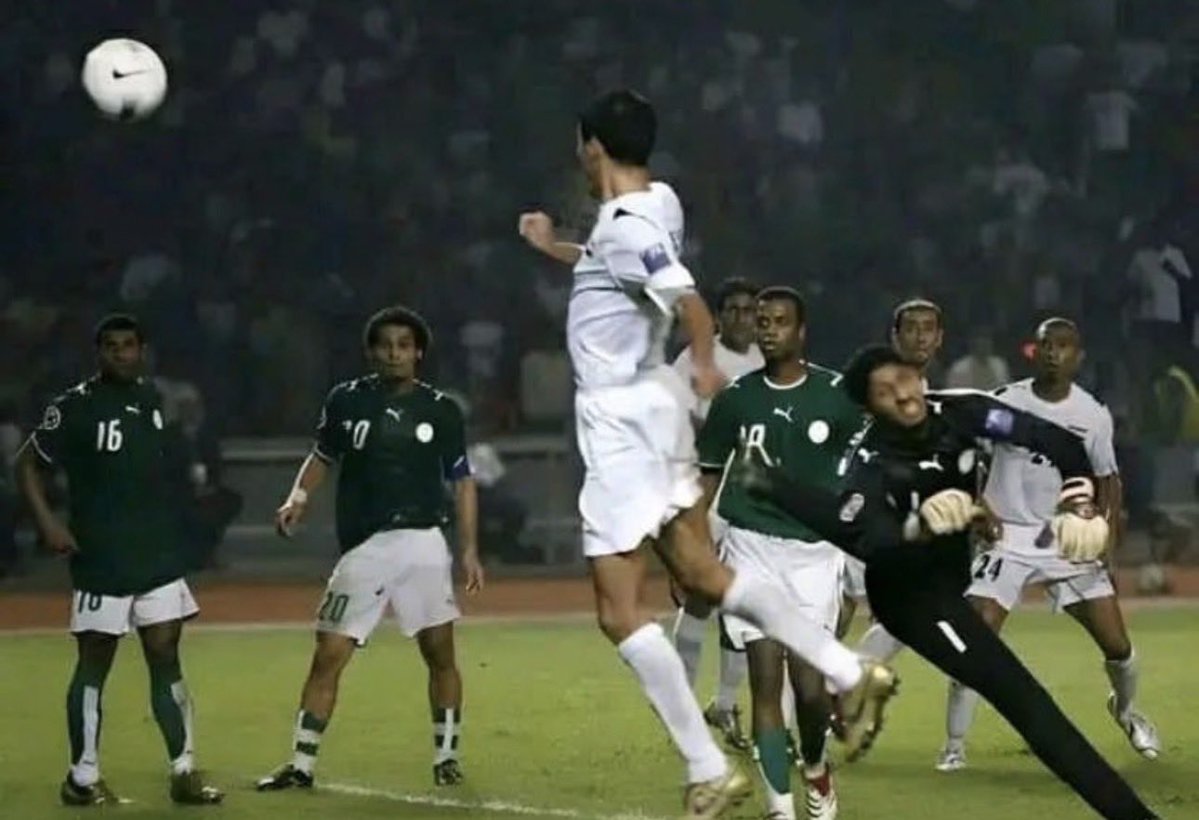 hus_iq9's tweet photo. لاتخلي الوديات تنسيك العراق اخذ كاس اسيا على حساب السعودية في 2007 https://t.co/rXsZ4nOgw8