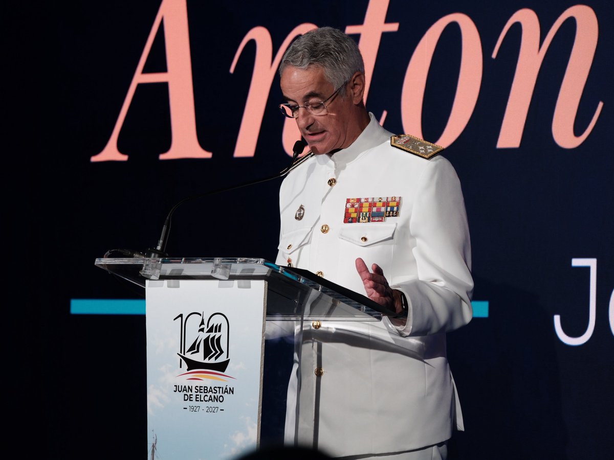 Armada_esp's tweet photo. ⚓️🇪🇸Hoy ha tenido lugar en el #TeatroReal la Gala de Presentación de los actos conmemorativos del Centenario del del buque escuela "Juan Sebastián de Elcano"

🌊Un siglo formando  marinos y llevando el nombre de España por los mares del mundo.

#CentenarioElcano #SomosLaArmada https://t.co/f5OxPUNtfj