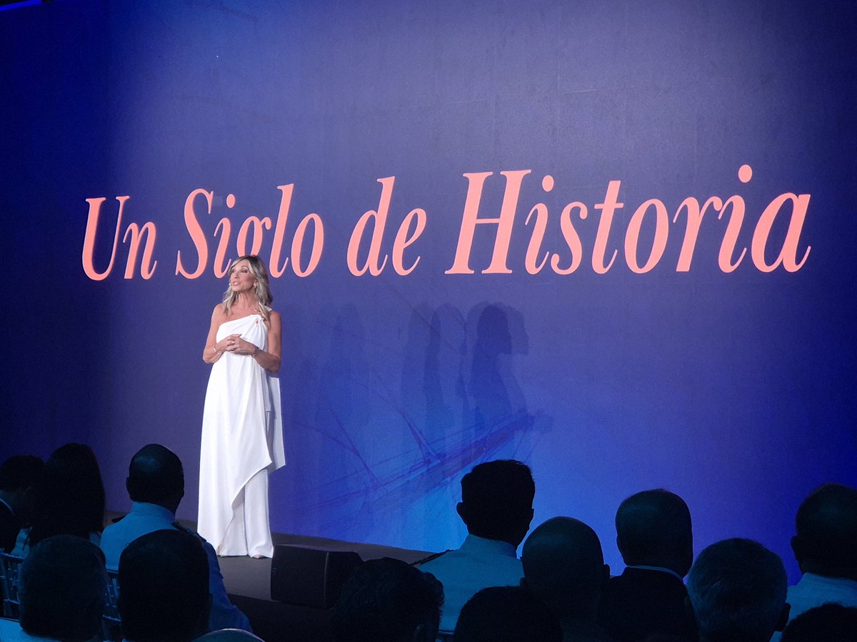 Armada_esp's tweet photo. ⚓️🇪🇸Hoy ha tenido lugar en el #TeatroReal la Gala de Presentación de los actos conmemorativos del Centenario del del buque escuela "Juan Sebastián de Elcano"

🌊Un siglo formando  marinos y llevando el nombre de España por los mares del mundo.

#CentenarioElcano #SomosLaArmada https://t.co/f5OxPUNtfj