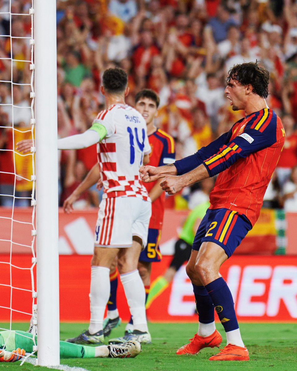 SEFutbol's tweet photo. Yo gritaría igual mi primer gol con la @SEFutbol.

Y tú también, ¿verdad?

🇪🇸 🆚 🇭🇷 | 2-1 | 41’

#VamosEspaña | #NationsLeague https://t.co/GUlkaZvjlv