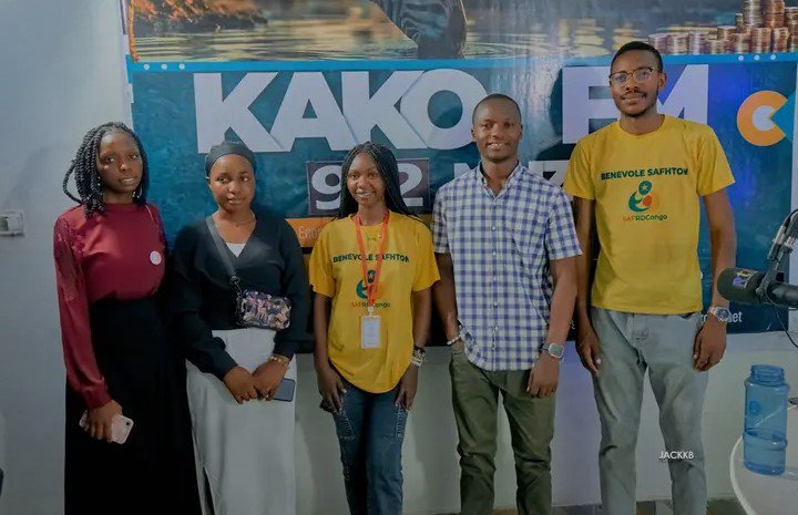 safrdcongo's tweet photo. ⭕L’émission universitaire MICRO UNIVERS a reçu, samedi 12 septembre 2026, des représentants de SAF-RDC ainsi que des étudiants de l’UNIM-RDC, bénéficiaires d’une formation organisée le 3 septembre sur les risques et la prévention de l’alcoolisme fœtal. https://t.co/gUYSmE2cLv