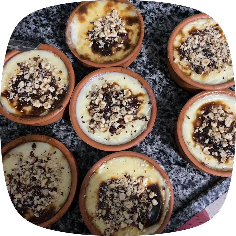 imgreeneyedh's tweet photo. su içmek için kalkmaya üşenirken oğlanın annesiyle takipleşince bizim el becerileri https://t.co/hMMXSnjbmY
