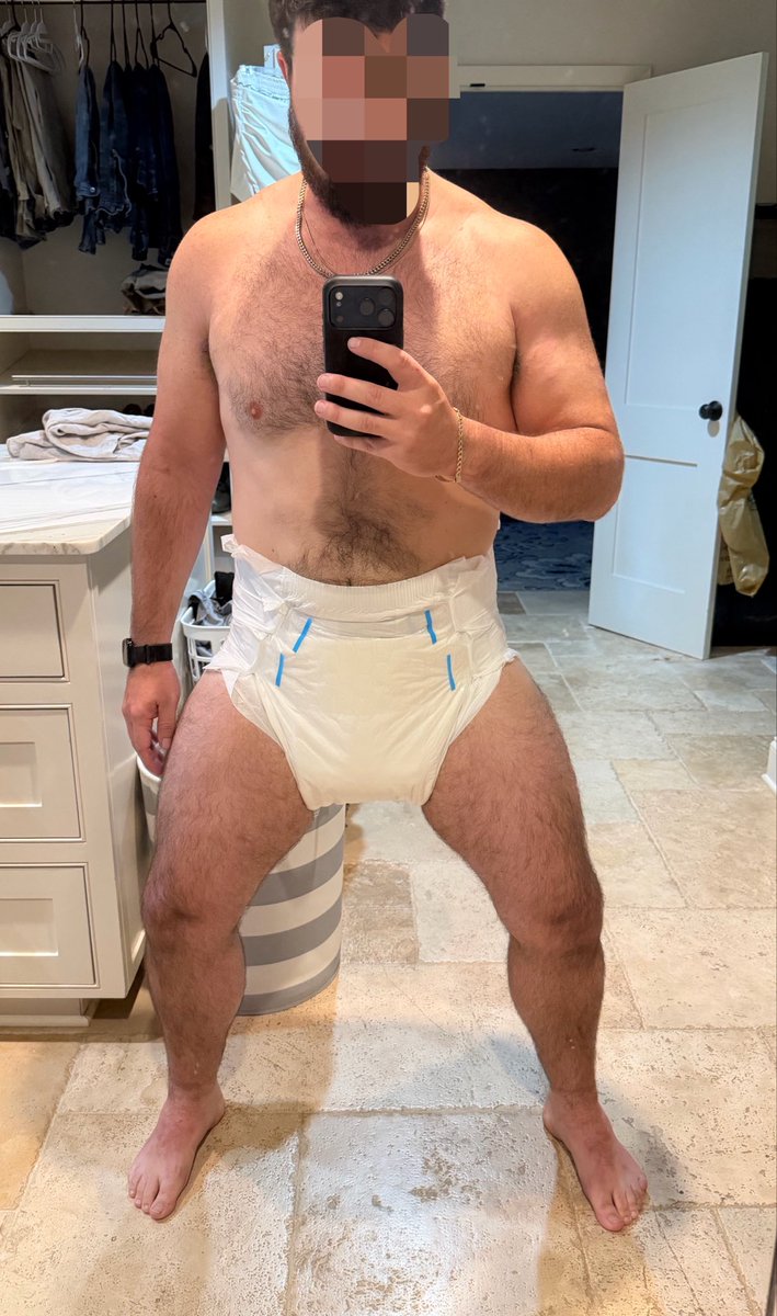 kinkyengineer93's tweet photo. How’s my tape job? https://t.co/P0sFNwYLJG