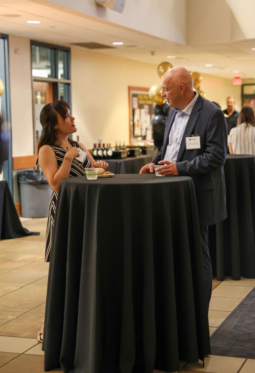 VUEngineering's tweet photo. We had the pleasure of hosting our online Master’s students on campus last week for our annual convening, bringing together online and on-campus Master’s students from across Vanderbilt Engineering. We loved having our students together on campus! https://t.co/KK0Wfp983x