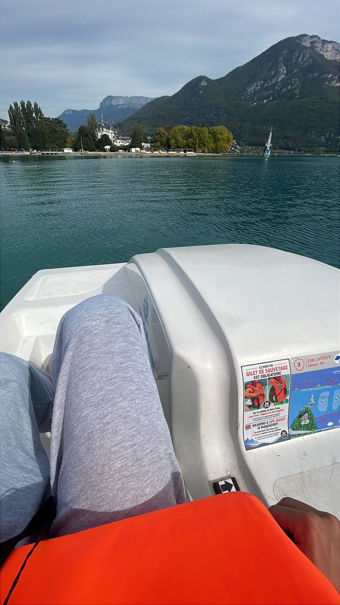 m3sff's tweet photo. annecy 📍 https://t.co/euOEOLMhcn