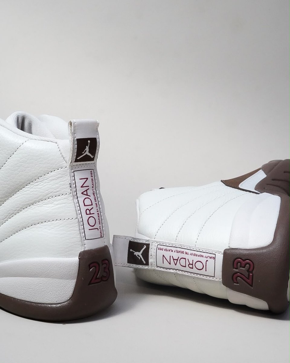 JustFreshKicks's tweet photo. DETAILED LOOK: Air Jordan 12 Retro "Fireside" 🪵

• October 24th
• $215 https://t.co/f5MjAsRU53