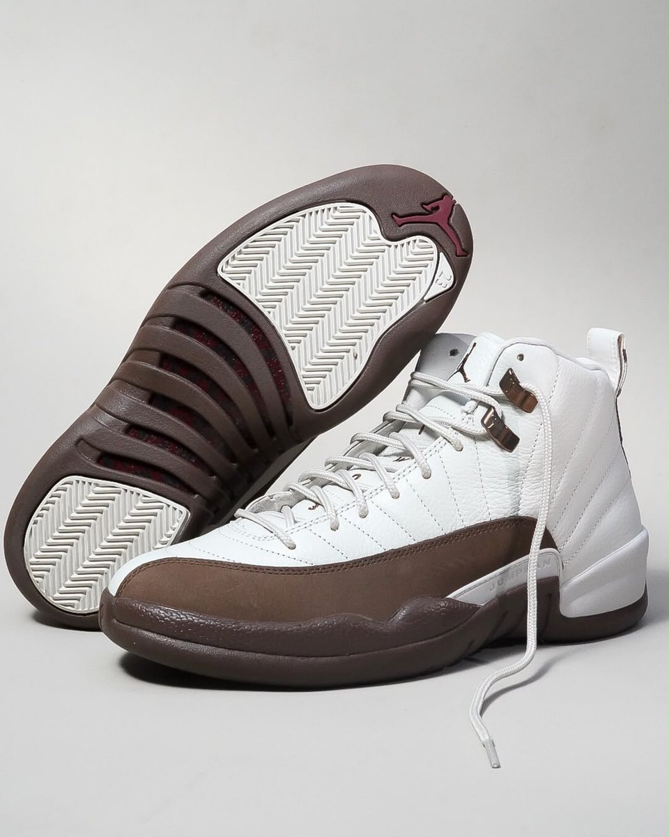 JustFreshKicks's tweet photo. DETAILED LOOK: Air Jordan 12 Retro "Fireside" 🪵

• October 24th
• $215 https://t.co/f5MjAsRU53