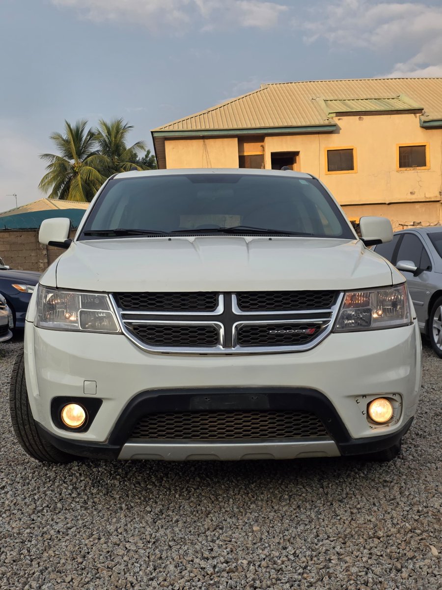 FRIDAYYv9's tweet photo. 2015 Dodge Journey - Foreign Used
Original Duty | First Body
Engine/Gear Untouched | AC Factory
Buy &amp; Drive | Accident Free
📍 Abacha Rd Nyanya, Abuja - Direct
💰 9.8M LAST - All Inclusive https://t.co/7VYfEPIYV1