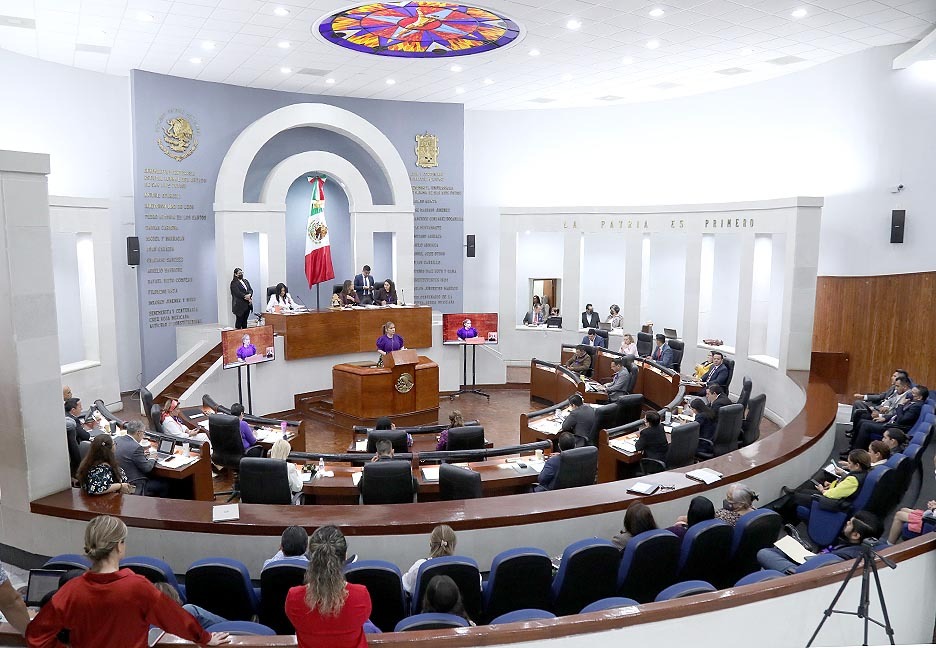 EmisorSLP's tweet photo. https://t.co/Er4YDufg8W Congreso de SLP se hunde: baja su eficacia y crece el rezago https://t.co/KT2Dpj5IiI