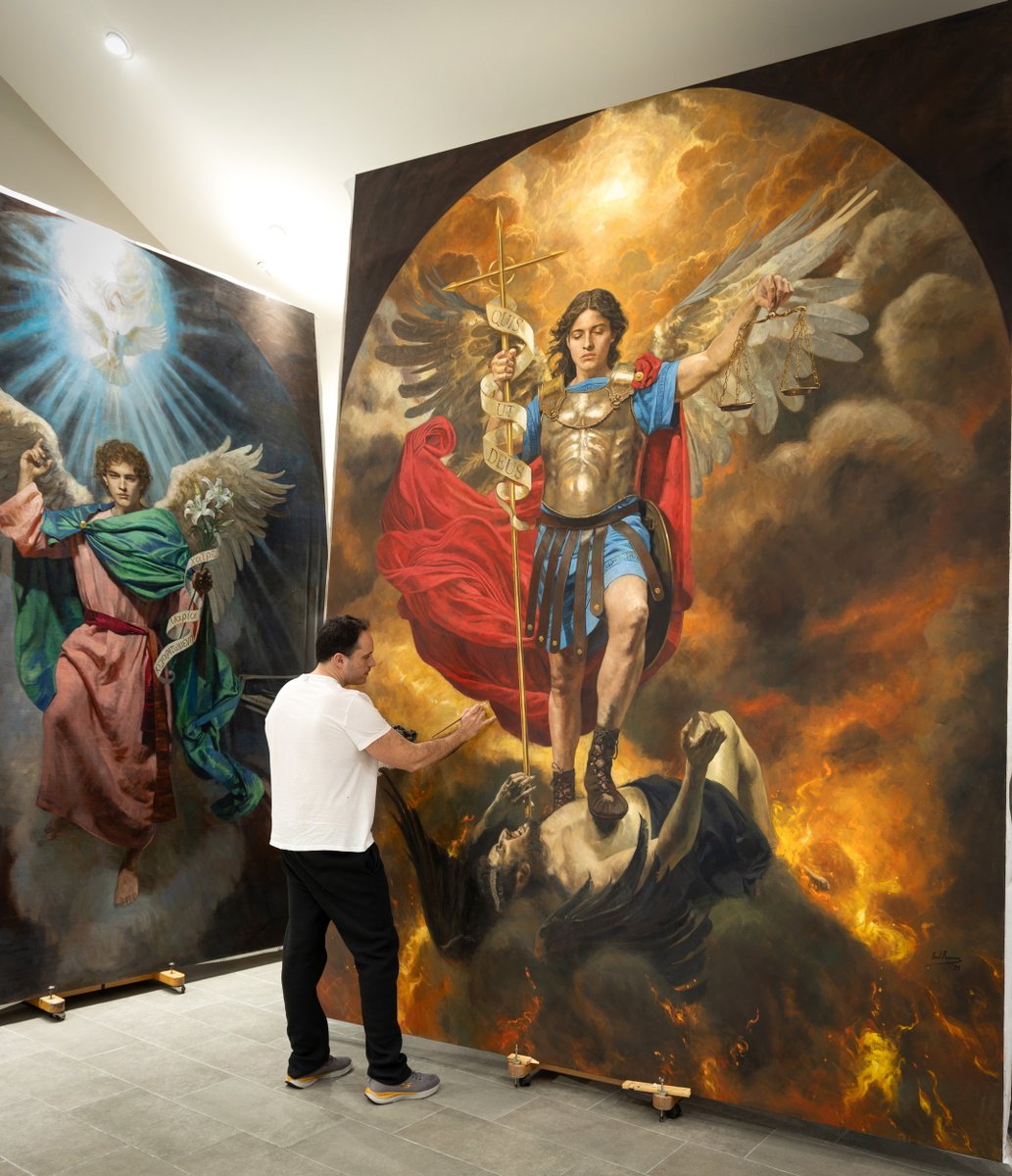 Raul_Berzosa's tweet photo. Junto a las pinturas de los arcángeles San Miguel y San Gabriel.

Obras realizadas para el presbiterio de la Catedral de la Inmaculada Concepción (无染原罪圣母主教座堂) en Pekín, China. https://t.co/69YFJWBAGK