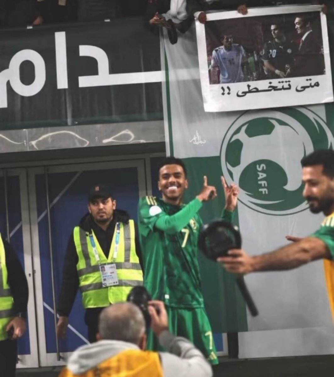 wihli9's tweet photo. accept that you are always a loser to Saudi 😆 https://t.co/I7uzUp40Jx