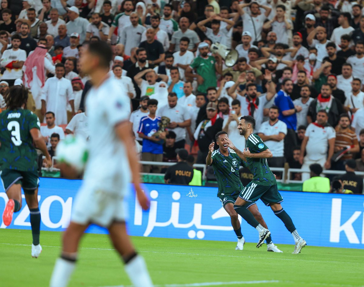 football_li5's tweet photo. 🚨🚨🚨 عاجل — رسميًا 🚨🚨🚨 

منتخب السعودية يقصي العراق من بطولة كأس الخليج https://t.co/xqoGbYAHCl