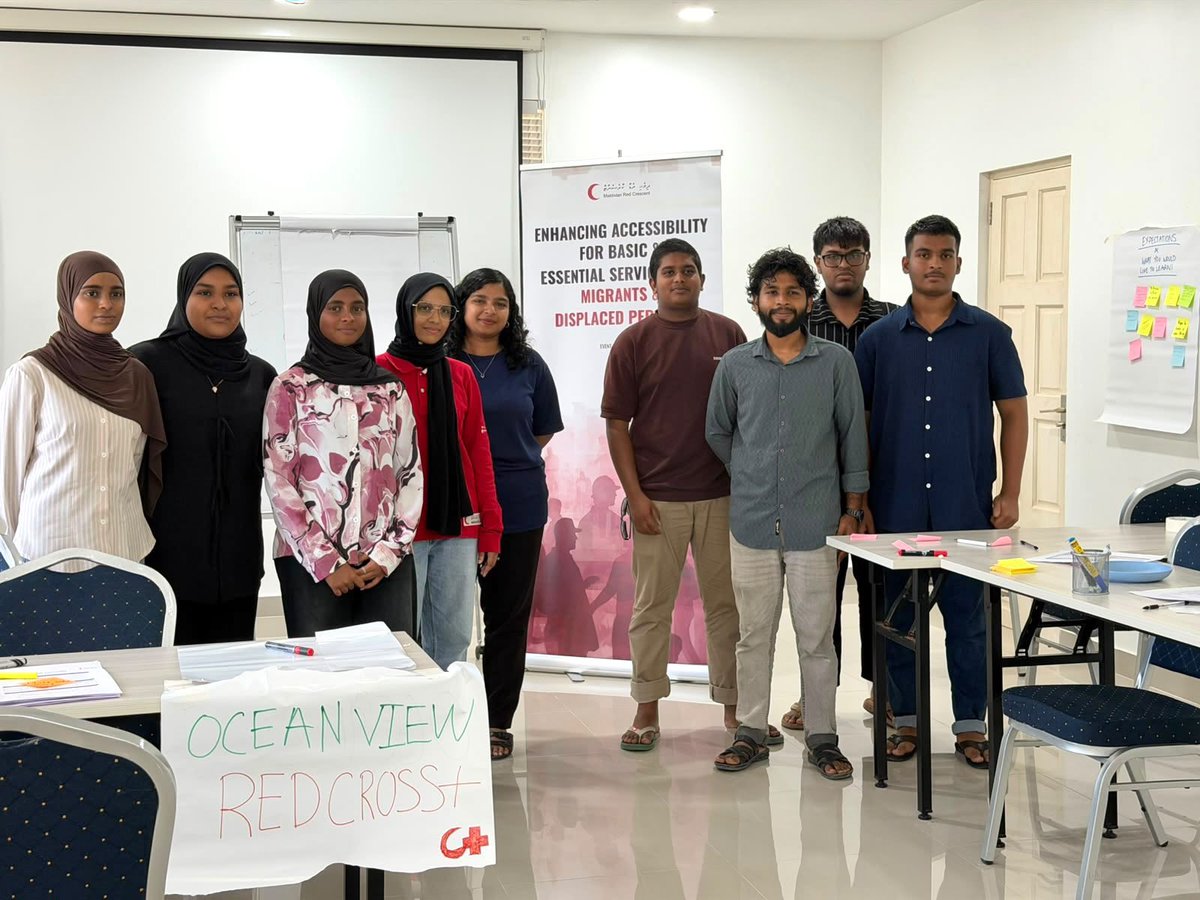 maldivianrc's tweet photo. Last week, we held a two-day Migration Practitioner Training for our volunteers in @mrckfcity , delivered in collaboration with @TransparencyMV &amp; with the support of the @crocerossa https://t.co/7uOVBc5St1