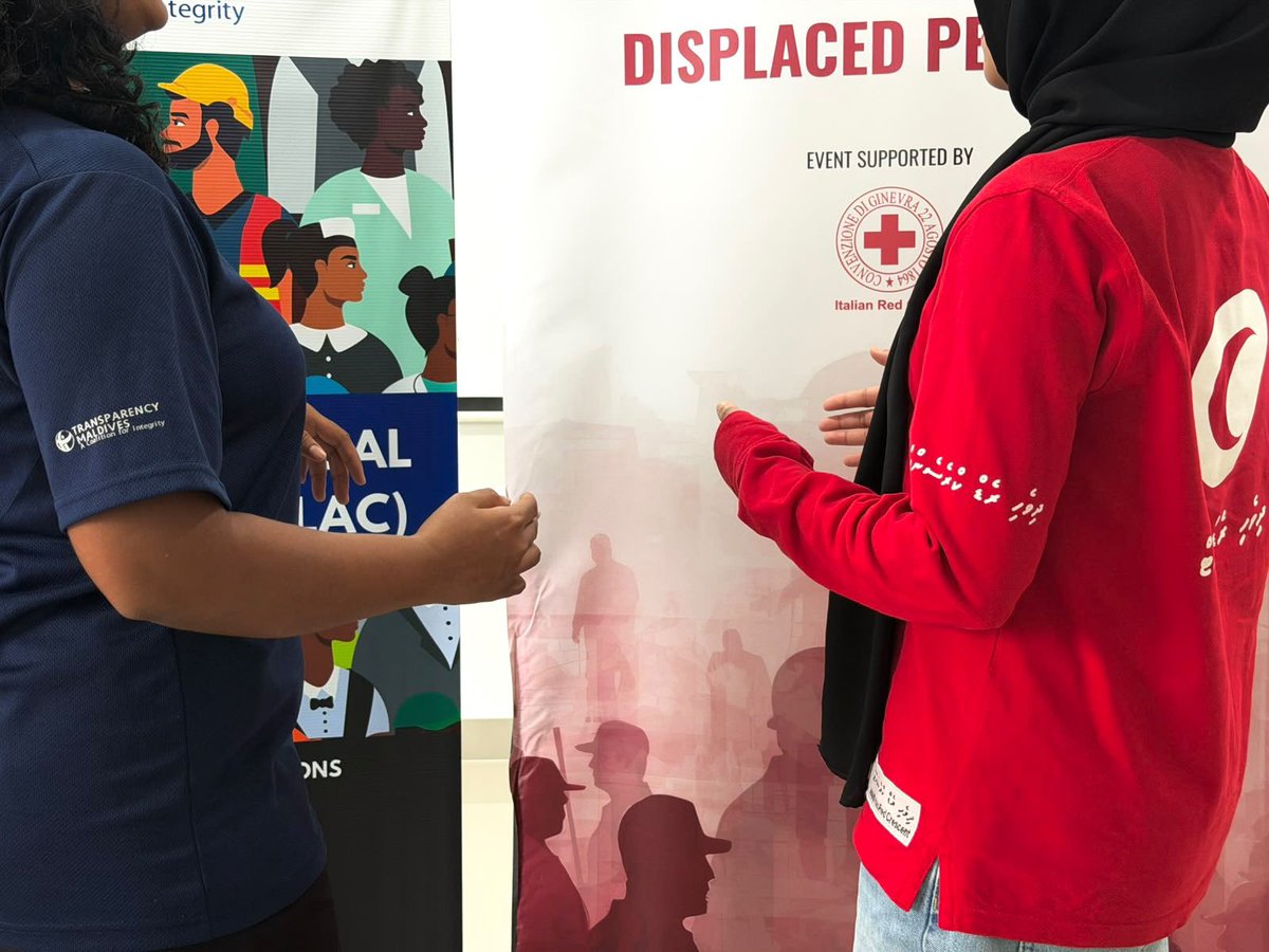 maldivianrc's tweet photo. Last week, we held a two-day Migration Practitioner Training for our volunteers in @mrckfcity , delivered in collaboration with @TransparencyMV &amp; with the support of the @crocerossa https://t.co/7uOVBc5St1