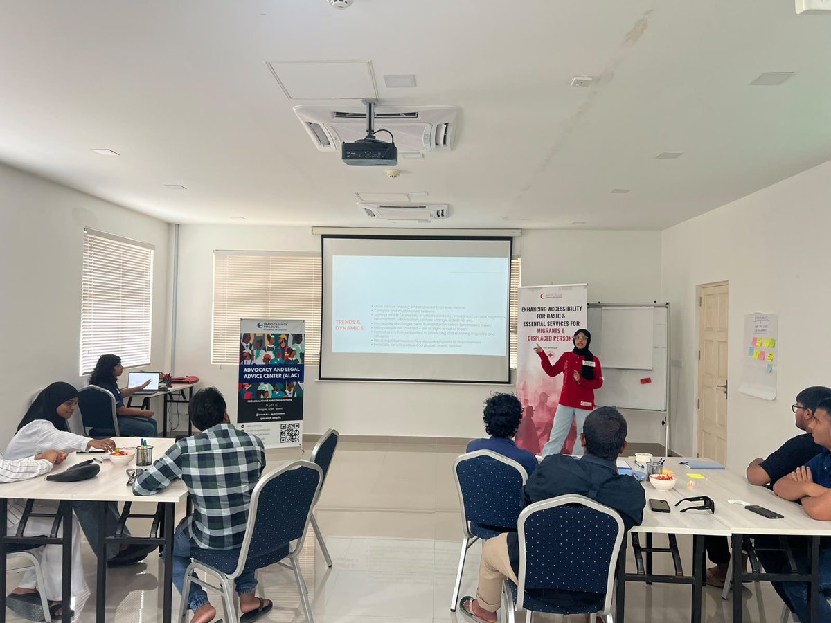maldivianrc's tweet photo. Last week, we held a two-day Migration Practitioner Training for our volunteers in @mrckfcity , delivered in collaboration with @TransparencyMV &amp; with the support of the @crocerossa https://t.co/7uOVBc5St1