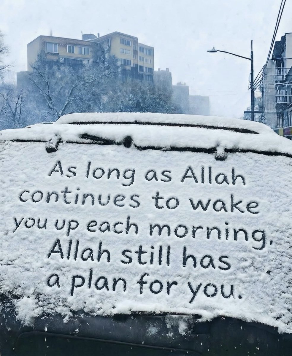 RoShZiMu's tweet photo. As long as Allah continues to wake you up each morning; 
Allah still has a plan for you. https://t.co/BoTr7nbGdm