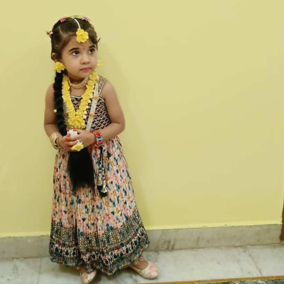 ChristianKsf7's tweet photo. Radha Rani looks beautiful. https://t.co/l1BEsbIT7b