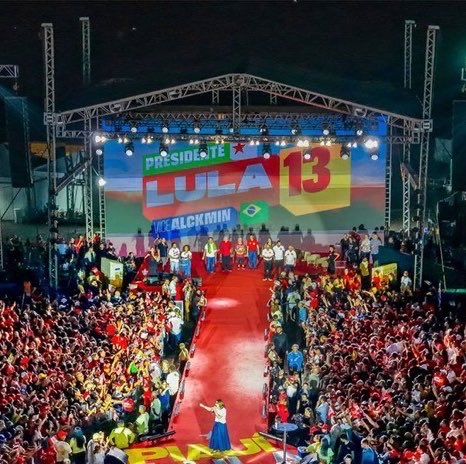GTNewsOFICIAL's tweet photo. 🚨URGENTE - Nunes Marques PROÍBE Lula de utilizar painéis de LED que produzam efeito visual semelhante ao de outdoors em comícios https://t.co/DZss8KSB0l
