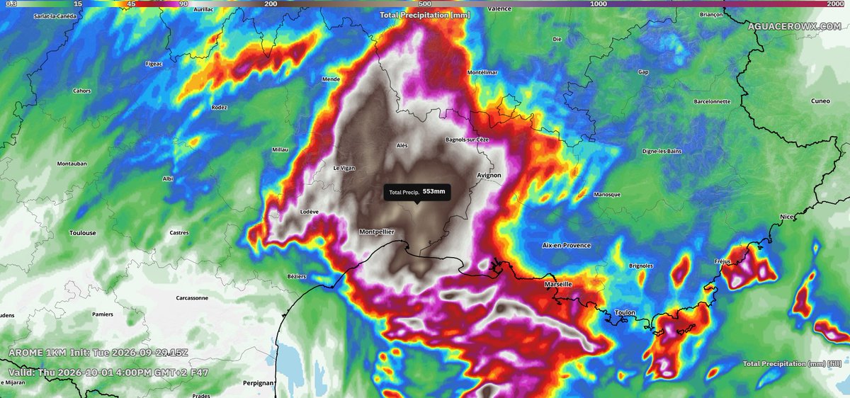 Stormyalert's tweet photo. Es brutal lo que meten algunos para el sureste de Francia, da miedo...🌧️⚠️
Hasta 550mm en menos de 24h marca el modelo AROME, es una completa locura. 
El modelo suizo 4x4 es incluso más bestia, con acumulaciones ya de 700mm en la misma ciudad de Nimes.
Espero que la población esté preparada...
#euwx #Meteo #Weather #severewx