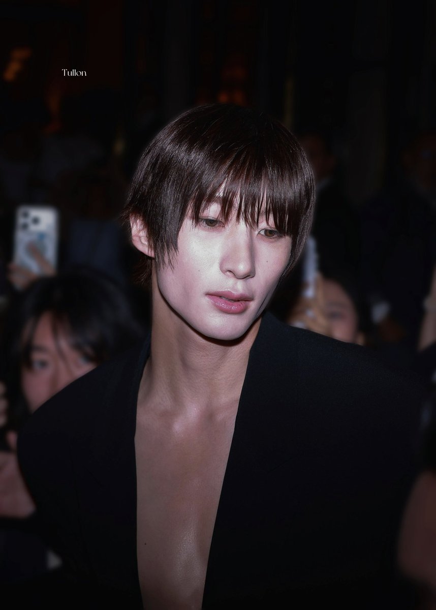 riize_popbase's tweet photo. ANTON AT SAINT LAURENT PFWSS27  

#ANTONxSaintLaurentSS27 #ANTONxSaintLaurent @YSL https://t.co/6kyFEV8M0Y
