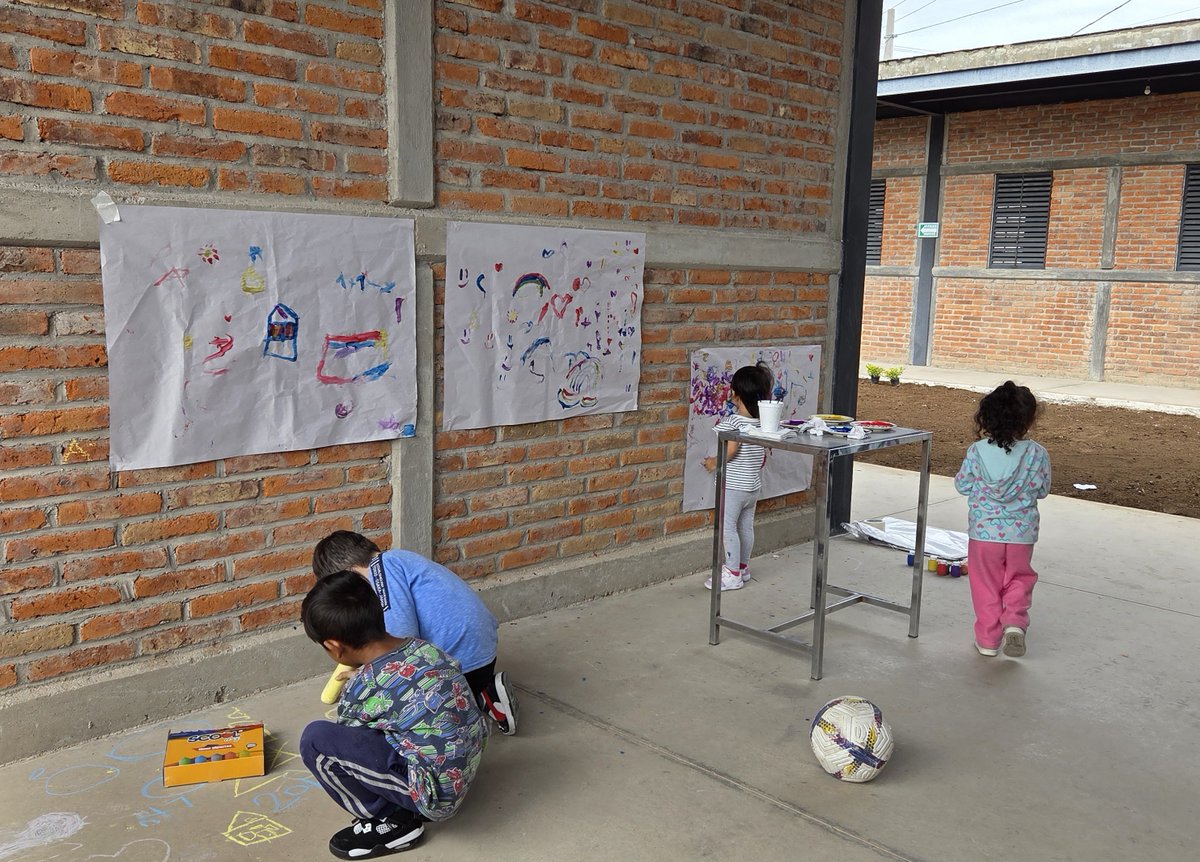 DIF_NMX's tweet photo. También conocimos el Centro de Día de personas mayores y el Centro Asistencial de Desarrollo Infantil #CADI, espacios donde ambos grupos poblacionales realizan actividades de integración y cuidados.
#EIASADC2026
#DIFNacionalTransforma https://t.co/99jNUGZUos