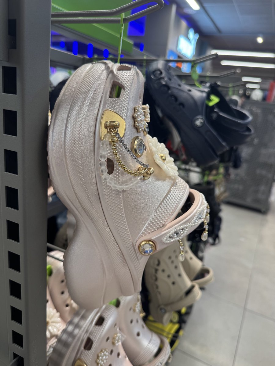 RoseGold_Ranger's tweet photo. These cute or nah? https://t.co/MehE1S3o7L