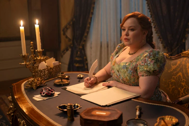 PolinCrave's tweet photo. "Bridgerton Season 4 Makes the Biggest Mistake with Lady Whistledown"

Bridgerton is one of Netflix’s most successful and iconic shows for several reasons — one of which is Penelope Featherington’s notorious Lady Whistledown column.

However, Bridgerton Season 4 establishes that Penelope is ready to move on from her gossip column, essentially closing an iconic chapter of the show and Penelope’s character arc. Unfortunately, the season finale shockingly introduces a new Lady Whistledown, and this decision will likely backfire.

Lady Whistledown plays a unique role in each season of Bridgerton, but the gossip column is primarily the backbone of Penelope’s character arc.

Penelope creates Lady Whistledown to gain a semblance of control in an era where women are powerless. This fascinating premise establishes Penelope as one of the show’s most beautifully flawed characters.

Both versions of Lady Whistledown exist to help Penelope determine how her anonymous identity fits into her life. So when Penelope is ready to put Lady Whistledown to rest, she has fulfilled her character arc, and the column is no longer needed.

Of course, Lady Whistledown is a significant part of Bridgerton‘s brand. It is impossible to think of the show without thinking of the iconic gossip sheet, voiced by the renowned Julie Andrews. Just because Penelope is finished with Lady Whistledown does not mean the show can abandon the column.

There are a few ways Bridgerton could solve this issue without compromising Penelope’s character development, including having Julie Andrews narrate each episode as Lady Whistledown without the column actually existing. However, the show regrettably chooses the worst option.

Now, an unknown person essentially steals Penelope’s life’s work, something she would never be okay with. Penelope would stop at nothing to find this new author and straighten out the issue, whether the mysterious writer adopts a new name or stops the column altogether.

Unfortunately, it does not seem like Penelope will have particularly strong feelings, which defeats the purpose of her arc.

In an interview with Glamour, Bridgerton‘s showrunner even suggests that Penelope would allow anyone to claim Lady Whistledown. Penelope giving up her column marks the end of her character arc; it does not mean it is time for someone else to take over.

Truthfully, Lady Whistledown cannot stand on her own. The gossip column might be part of Bridgerton‘s brand, but Lady Whistledown belongs to Penelope Featherington first and foremost. Penelope can live without her column, but Lady Whistledown cannot survive without her.

Bridgerton‘s choice to create a new Lady Whistledown rather than simply using her to frame future episodes implies that it no longer matters who Lady Whistledown is. It was never about the scribe, but about how the column affects the Ton, effectively rendering Penelope’s journey futile."

🔗: https://t.co/tRwKtv5AnB