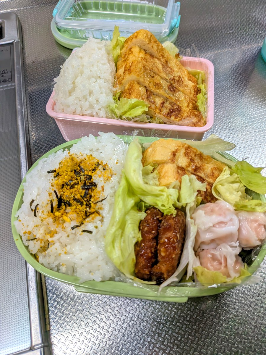 Mam_Pakuma's tweet photo. お弁当箱洗ってくれてたのは嬉しいけど留めるところ壊しちゃった。脳がね上手く神経伝達出来ないから仕方ないんだよね、親切心で洗ってくれた先の出来事なんだ。
きっと私よりも本人が色々と感じてるはず。
ポケモンお弁当箱お気に入りだったからアロンアルファで引っ付けようと思う
#多動不注意
#ADHD https://t.co/m3tY4rCN8l