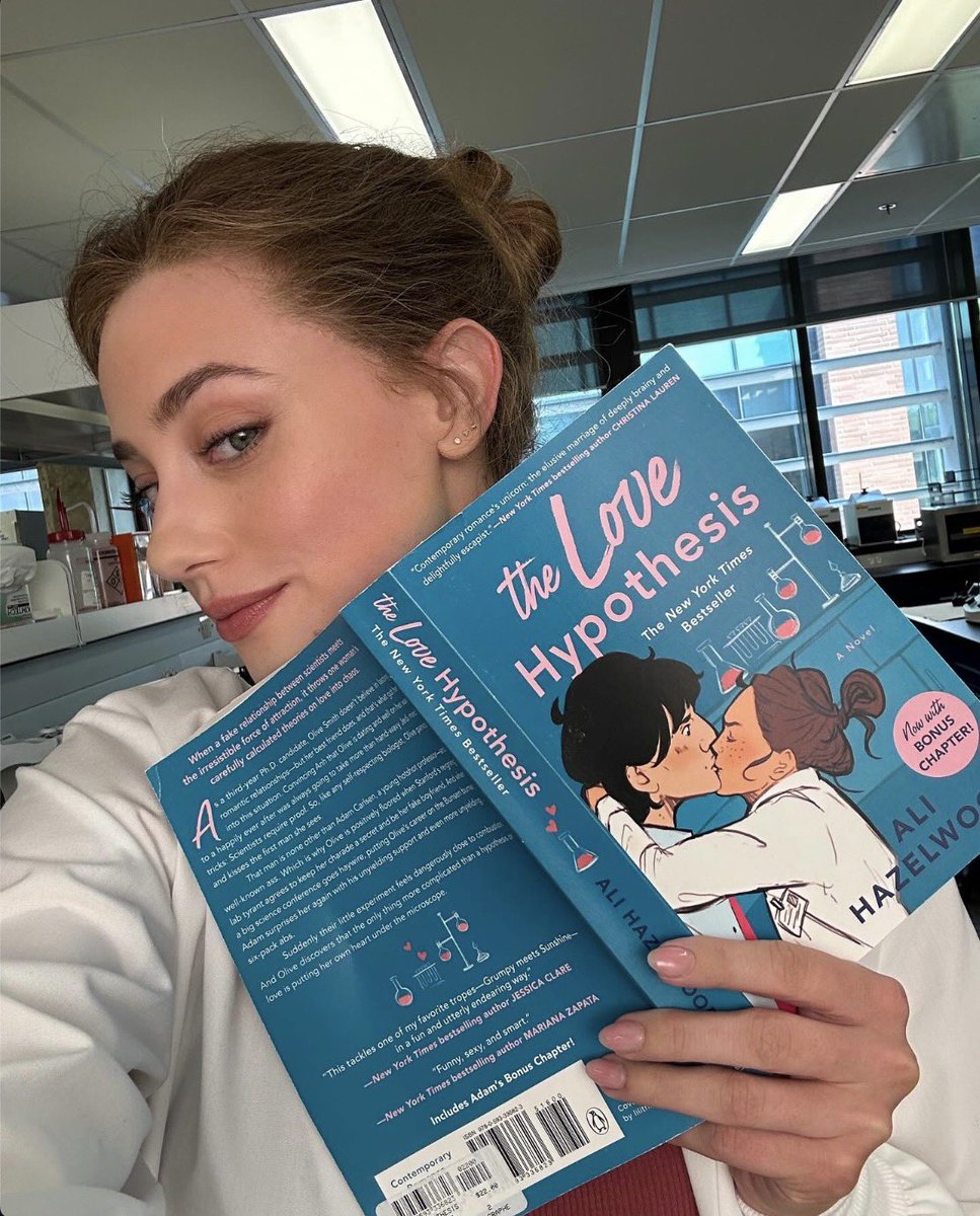 reinhartsdivine's tweet photo. the love hypothesis marketing as being on point since the day lili reinhart posted this pic… the rest is history 🙂‍↕️ https://t.co/H3FRsD4a0J