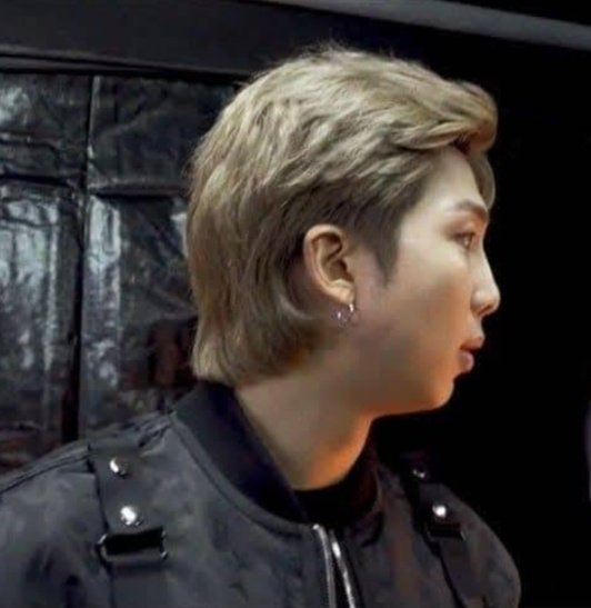 cloudminverse's tweet photo. @zlizaelfhvy @mimikii7 @flwrsflx @dwaekizz @Yien83002863660 @hyvnliix @KenishaK97161 Tell her to talk about other group looks when RM finally grew a jaw 😂 They talk shit but the second you counter reply they block you like fucking losers. https://t.co/3N4xED5Z01