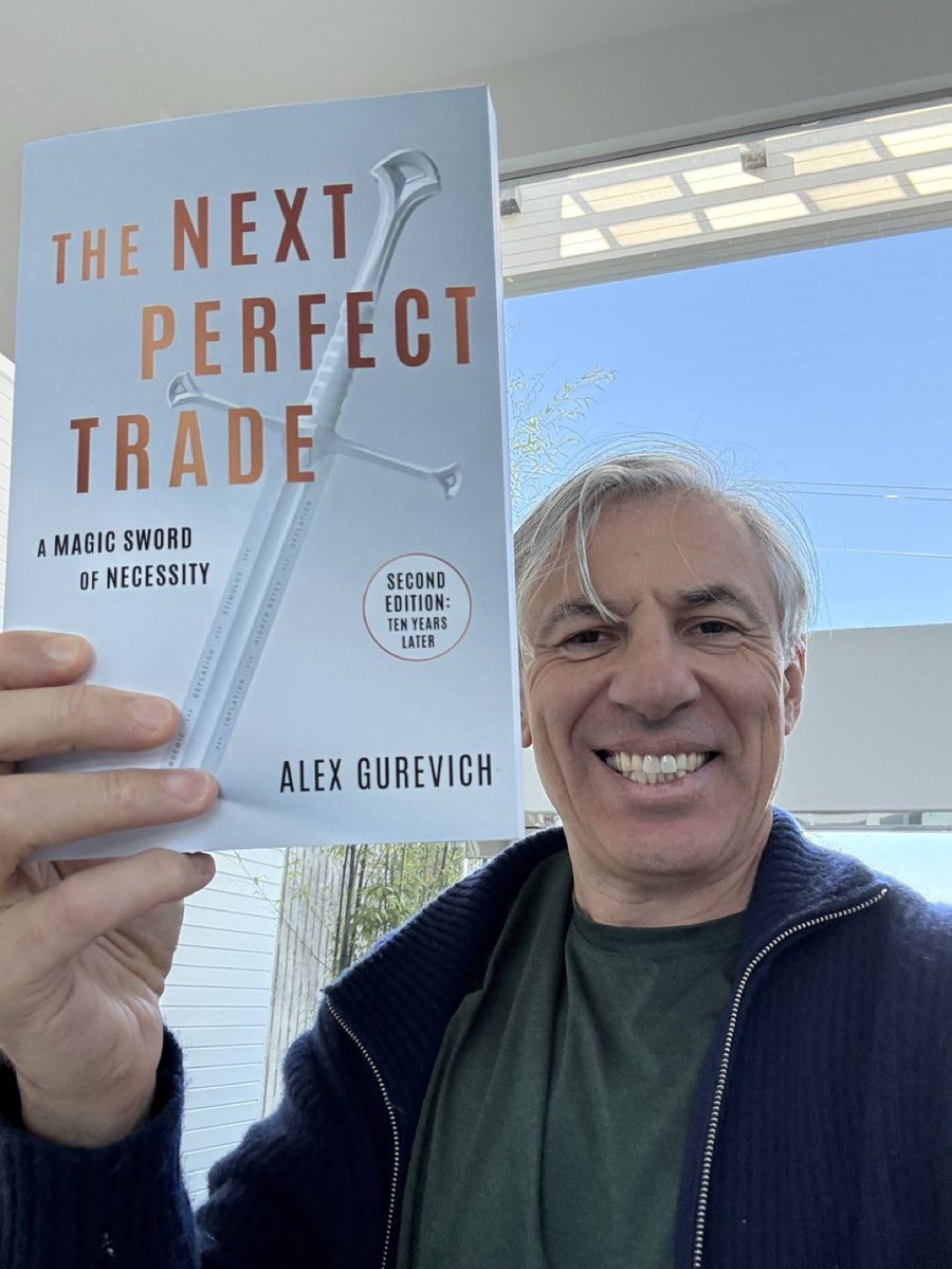 gurevich23's tweet photo. The advanced copies are here! https://t.co/4f6gLC1GJT