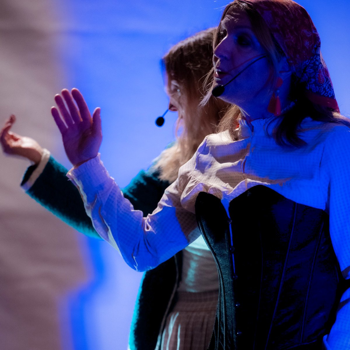 SumikoFahl0f's tweet photo. On stage: La Gatta Gnuda. Gabriel Casali, photographer. For information, collaborations, or event and show coverage, send me a direct message. https://t.co/uMly3AY200