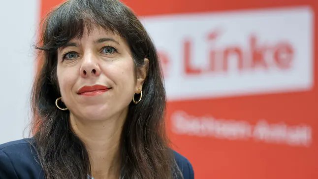 DFokusGE's tweet photo. ⚡️Elif Eralp war bis 2025 Mitglied der „Roten Hilfe“
Die Berliner Linken-Politikerin war mehrere Jahre Mitglied der Organisation. Der Berliner Verfassungsschutz führt die „Rote Hilfe“ als linksextremistische Organisation unter Beobachtung. https://t.co/74BOgTMQR8