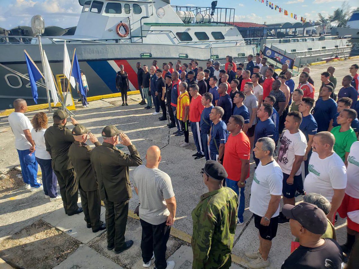 minint_cuba's tweet photo. Desarrolla el MININT 6ta competencia de triatlón con fuerzas especializadas.
En conmemoración al aniversario 66 de los CDR y el Centenario del Comandante en Jefe Fidel Castro Ruz, el Ministerio del Interior desarrolló la sexta competencia de triatlón. https://t.co/9Wf9Y7VsLp
