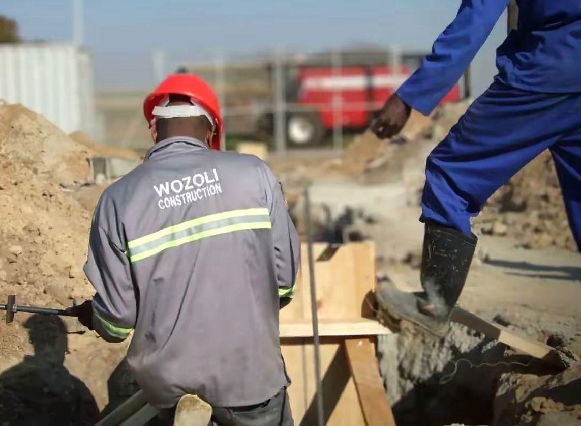 WozoliC's tweet photo. #Wozolicontractors #Harare #Zimbabwe 

Calls +263 777 512 771/ WhatsApp +263 785 469 830 https://t.co/CXpNuHaZZB