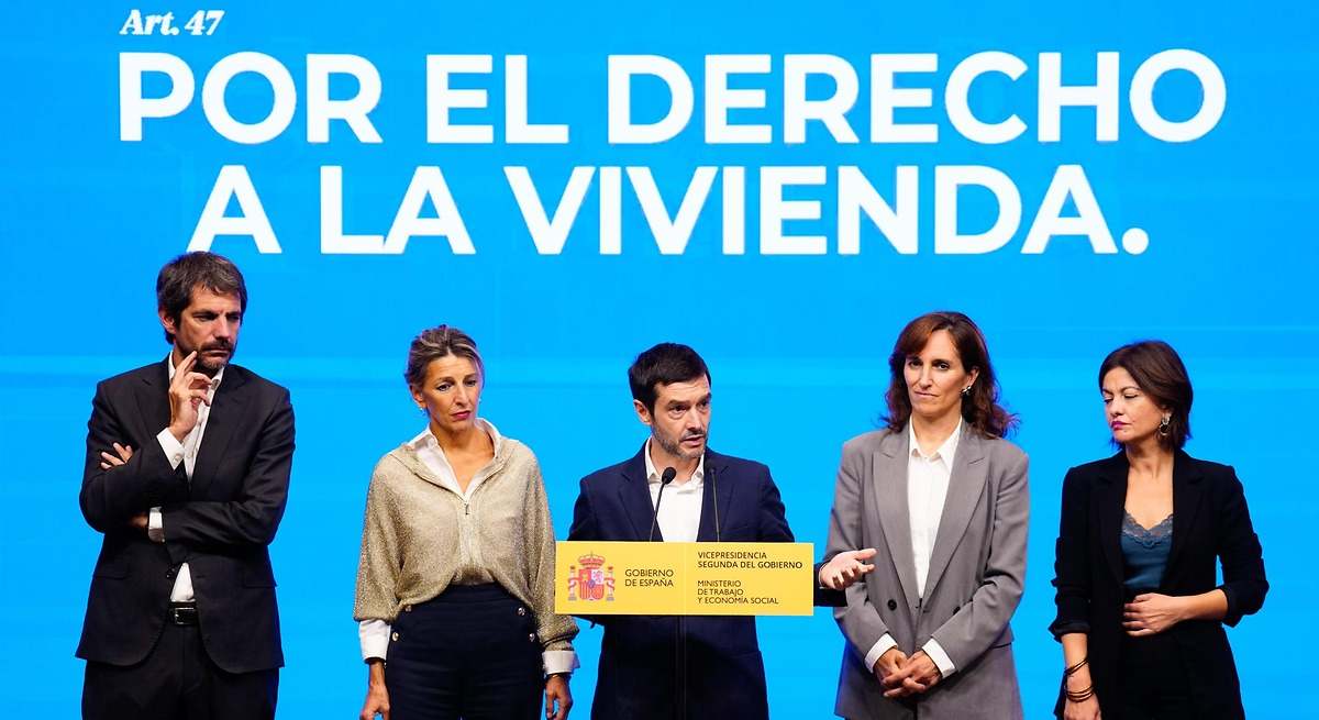 Impacto_ES's tweet photo. ⚡️El sector inmobiliario carga contra las nuevas medidas de vivienda

Las principales organizaciones del sector califican las medidas aprobadas por el Gobierno como "políticas fallidas" y advierten de que podrían reducir todavía más la oferta de alquiler. https://t.co/lGtegExgvc