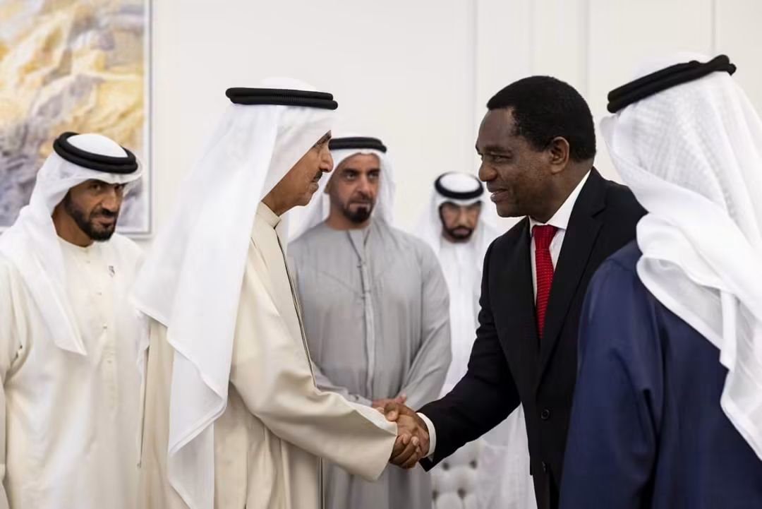 ZambiaMFAIC's tweet photo. This afternoon, Preident @HHichilema met and conferred with His Highness Sheikh Mohamed bin Zayed Al Nahyan, President of the #UAE , at the Presidential Palace in Abu Dhabi.

Read more..

https://t.co/MvSvlA4eCq

#ZambiaUAERelations
#GrowZambiaAgenda
#BilateralCooperation https://t.co/fMB3oSC9VN